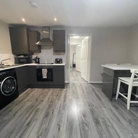 Mays Apartments - 147-153 Mill Street, Free Parking, 5 Minute Walk To Baltic Market And City Centre - Apartments Sleep 1-6 Guests 리버풀 외부 사진